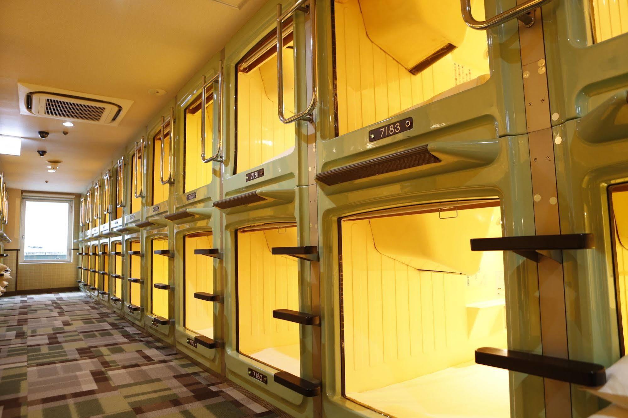 Shinjuku Kuyakusho-Mae Capsule Hotel Tokyo Luaran gambar